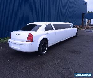 Chrysler: 300 Series STRETCH LIMOUSINE