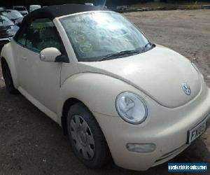 2005 VOLKSWAGEN BEETLE 1.6 CABRIOLET BEIGE. 1 PREVIOUS OWNER