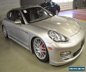 Porsche: Panamera 4s