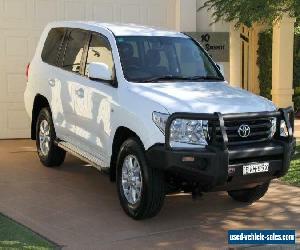 2011 Toyota Landcruiser UZJ200R MY10 GXL White Automatic 5sp A Wagon