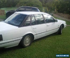 LTD 5LTR V8 AUTOMATIC SEDAN 1993 IN GOOD CONDITION  SWAP FOR AUTO DUEL FUEL VAN