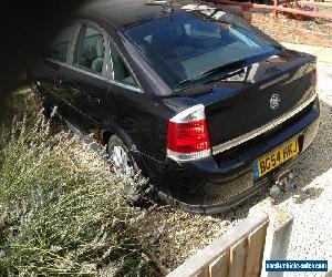 2004 VAUXHALL VECTRA 1.8 DESIGN BLACK  (MOT JUST RAN OUT)