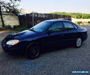 2000 Ford Taurus 4 Door Sedan