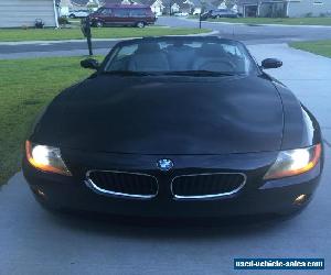 2003 BMW Z4 2.5i Convertible 2-Door