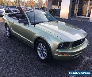 2006 Ford Mustang Convertible 2-Door