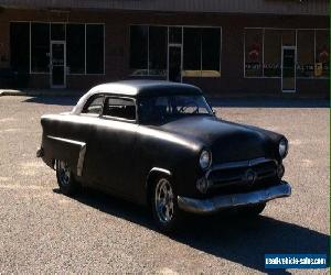 1952 Ford Crestline 2 door