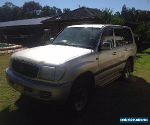 Toyota Landcruiser 100 Series 2001 Model 228000klms