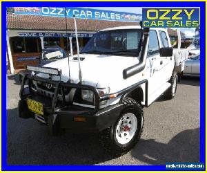 2002 Toyota Hilux KZN165R (4x4) White Manual 5sp M Dual Cab Chassis