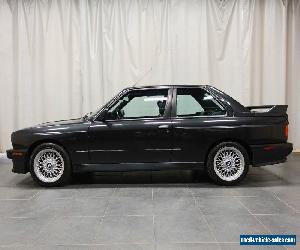 BMW: M3 E30 COUPE