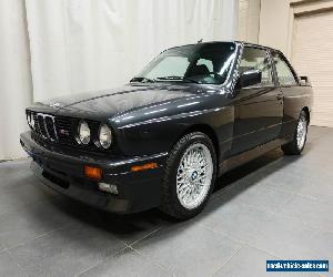 BMW: M3 E30 COUPE