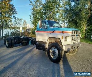 Ford: Ford F700 Ford F700 Straight Truck