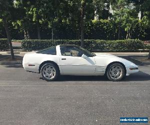 1992 Chevrolet Corvette Base Hatchback 2-Door