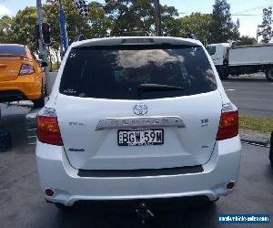 2010 Toyota Kluger GSU45R MY11 Upgrade Altitude (4x4) 7 Seat White Pearl 5sp A