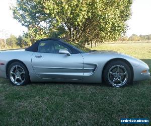 2004 Chevrolet Corvette Base Convertible 2-Door