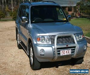 2006-Mitsubishi-Pajero-NP-VR-X-LWB-4x4--Auto Silver 5sp A Wagon