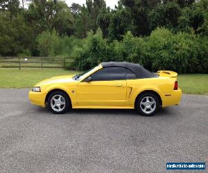 2004 Ford Mustang Base Convertible 2-Door