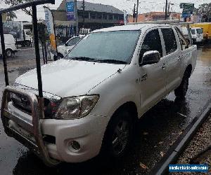 2010 Toyota Hilux GGN15R 09 Upgrade SR5 White Automatic 5sp A Dual Cab Pick-up