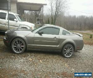 2005 Ford Mustang Base Coupe 2-Door