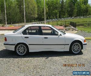 1993 BMW 3-Series Base Sedan 4-Door