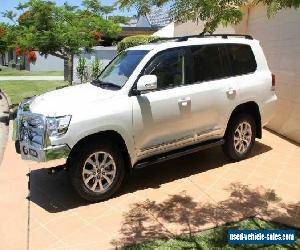 2016 Toyota Landcruiser VDJ200R Sahara White, Crystal Pearl Automatic 6sp A