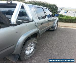 TOYOTA HILUX 4X4 DUALCAB 2003 SR5 3.4L V6 EFI PETROL