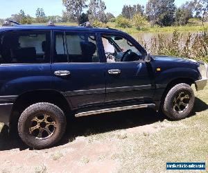 2 X V8 PETROL GXL LANDCRUISERS BLUE AND WHITE 