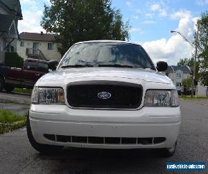 Ford: Crown Victoria