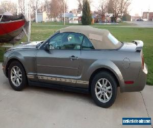 2005 Ford Mustang Base Convertible 2-Door