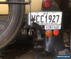 An 1927 Oakland Pontiac car in excellent condition.