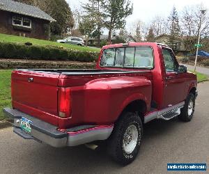 1993 Ford F-150 XLT Standard Cab Pickup 2-Door