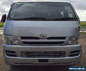 2006 Toyota Hiace LWB Van 2.7L Petrol M LIGHT DAMAGE REPAIRABLE DRIVES 