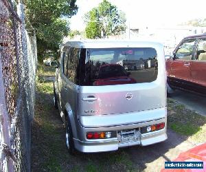 nissan cube rider