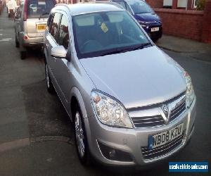 2008 VAUXHALL ASTRA ESTATE DESIGN SILVER 1.6 PETROL