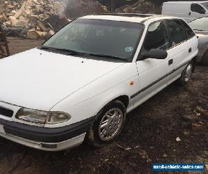 1995 VAUXHALL ASTRA GLS 16V WHITE BARN FIND 