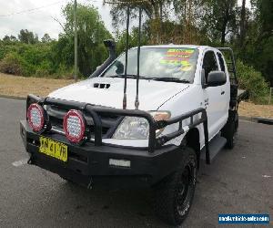 2006 Toyota Hilux KUN26R MY07 SR White Manual 5sp M 2D CAB CHASSIS