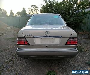 Mercedes Benz E280 W124 Damaged ONLY 78,000km with service history