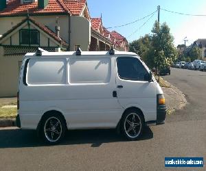 Toyota Hiace 2000