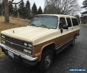 1991 Chevrolet Suburban Silverado Sport Utility 4-Door