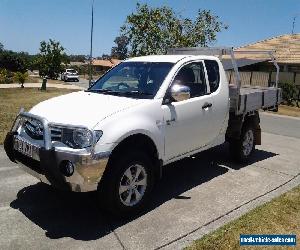 Mitsubishi Triton Club Cab 4x4