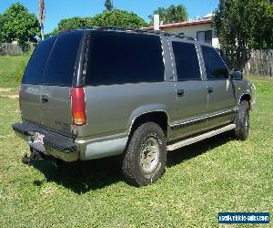 Suburban 1500 LS 4X4