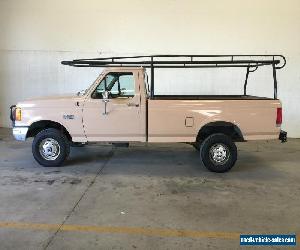 1989 Ford F-150 4WD Custom Standard Cab Pickup 2-Door