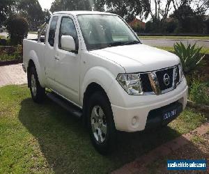 2013  D40 Nissan Navara ST-X  king cab 1 owner 35,000k's with log books