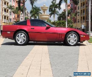 1990 Chevrolet Corvette Base Hatchback 2-Door