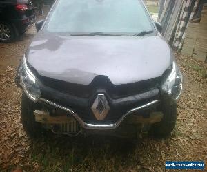 Renault captur  Dynamique 2015  make an offer