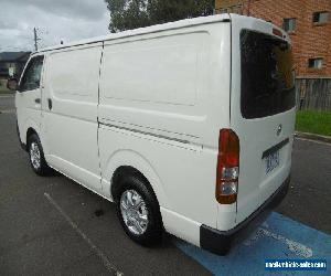 2005 Toyota Hiace TRH201R LWB White Automatic 4sp A Van