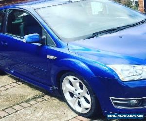 Ford Focus ST1 2.5 Turbo 2006 metallic blue.