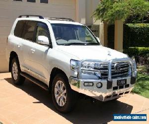 2016 Toyota Landcruiser VDJ200R Sahara White, Crystal Pearl Automatic 6sp A