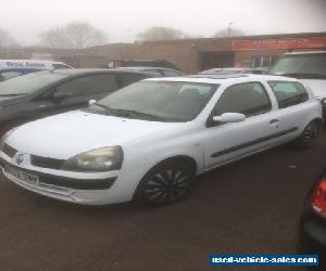 Renault Clio 1.4 3 door Spares or Repair 