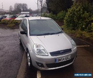 Ford Fiesta Ghia 1.4 2004 3-door low mileage