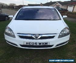 2005 VAUXHALL ZAFIRA DESIGN AUTO WHITE SELLING AS SPARES OR REPAIR HAS FULL MOT for Sale